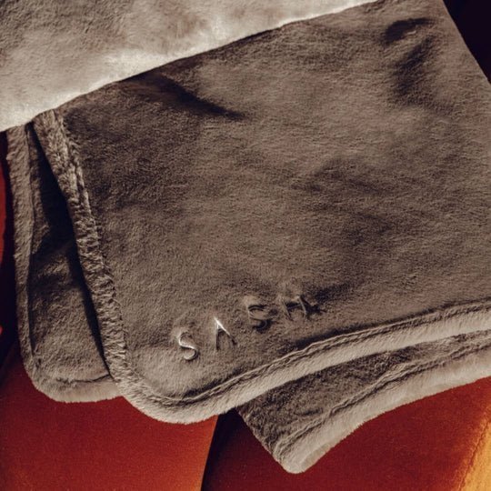 Double Weighted Luxury Blanket - Image 6